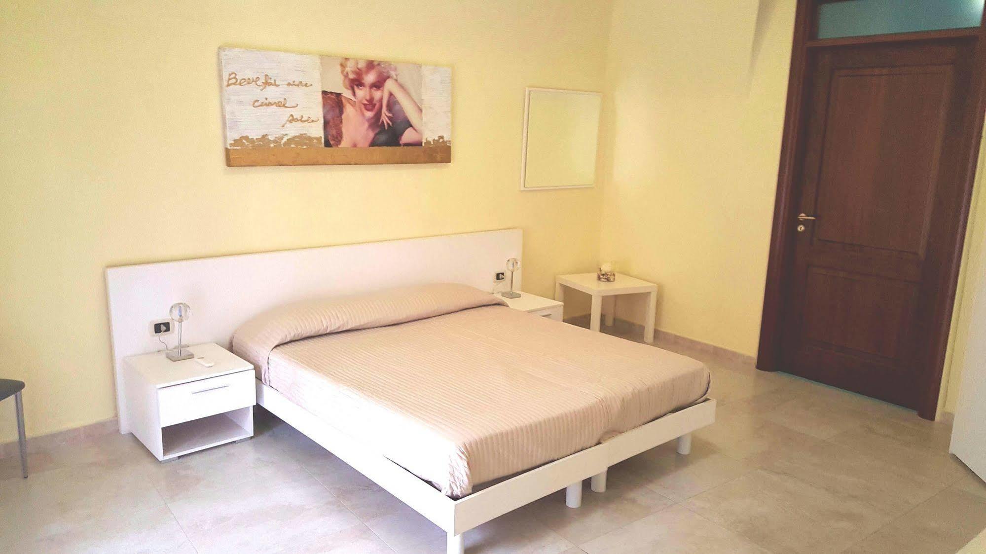 Four Rooms Agrigento Exterior photo